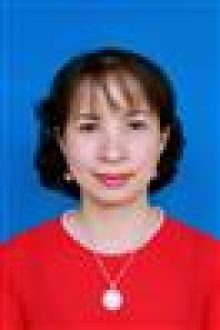 Cô Phạm Thị Thúy Nga